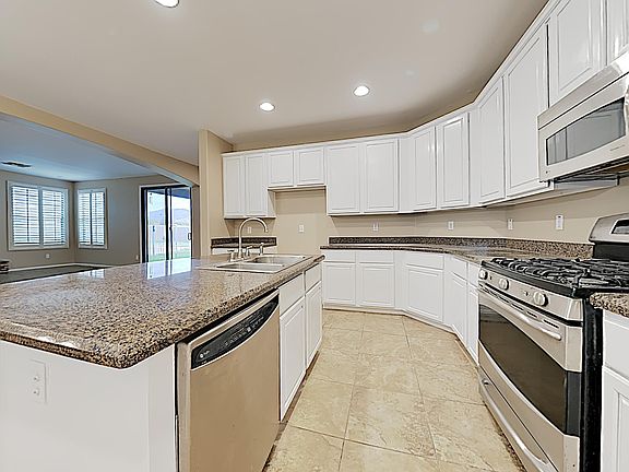 5th image of 8819 S 51st Dr