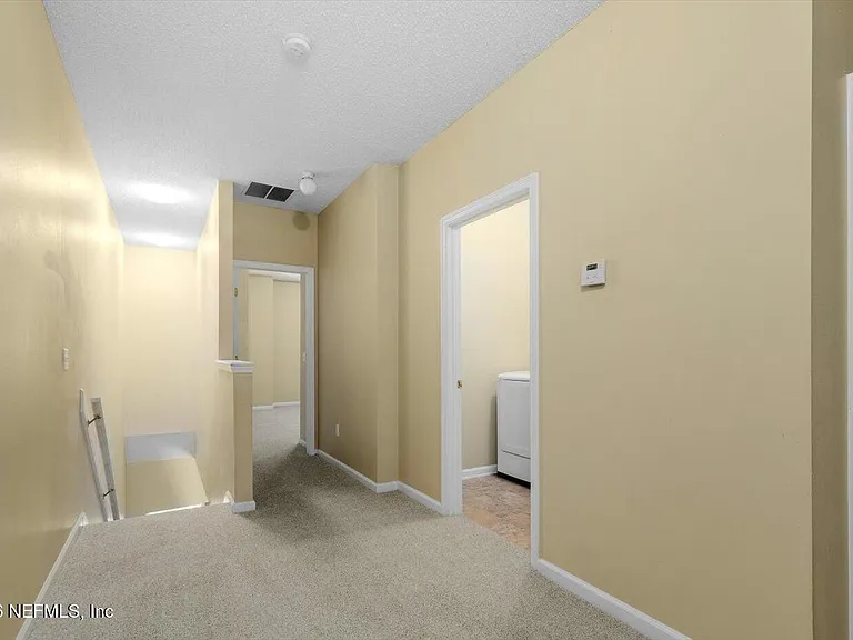 8618 Ribbon Falls Ln — Photo 10