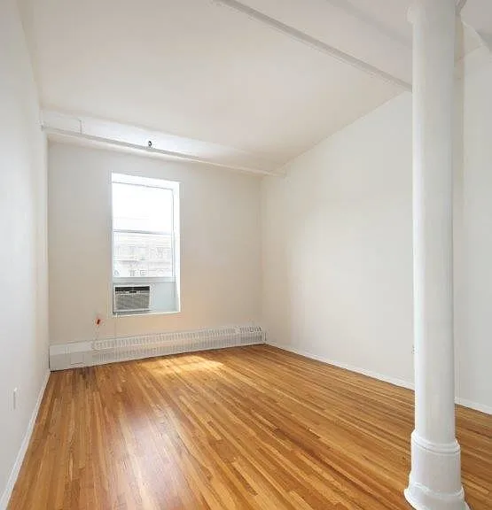 450 6th Ave #3 — Photo 3