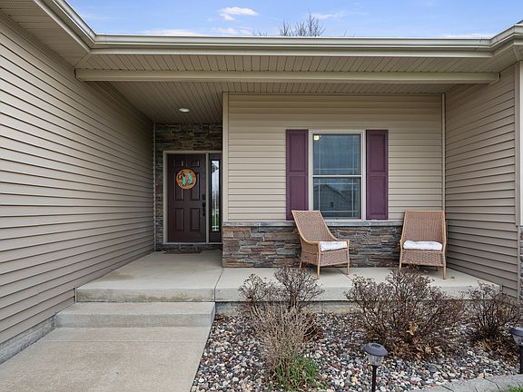 4th image of 510 Pinehurst Dr