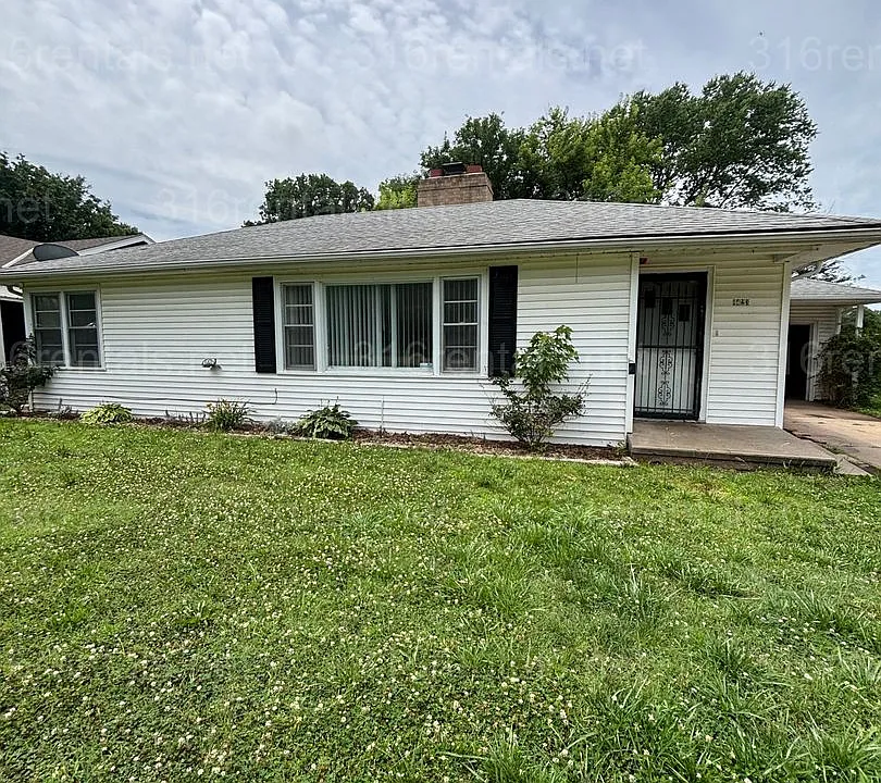 1423 N Terrace Dr