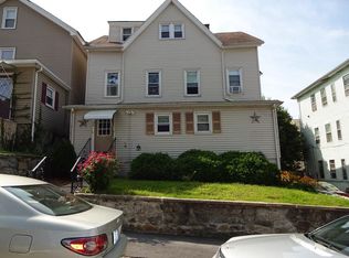 26 Jefferson St APT 1, Worcester, MA 01604