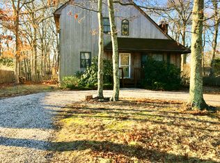 54 School St, Hampton Bays, NY 11946