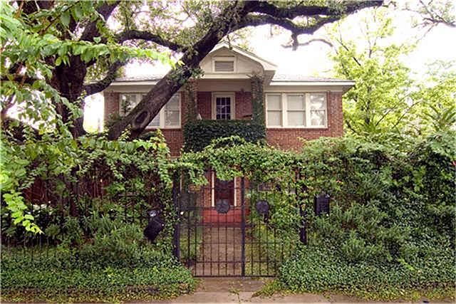 2nd image of 1316 Hyde Park Blvd #1