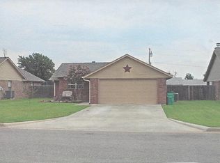 623 NW Granite Ave, Cache, OK 73527