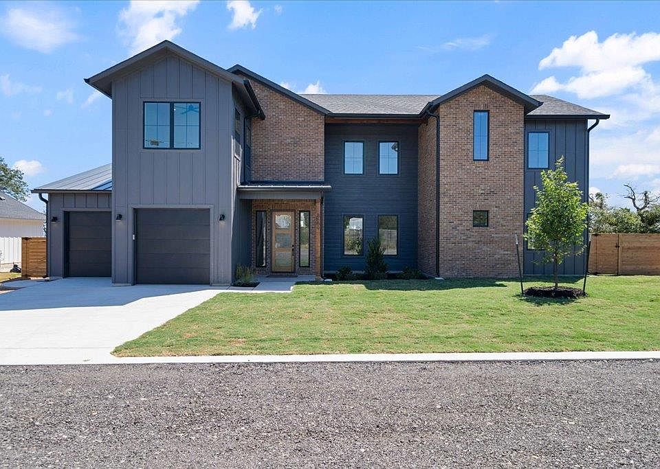 1st image of 8609 Nina Ln