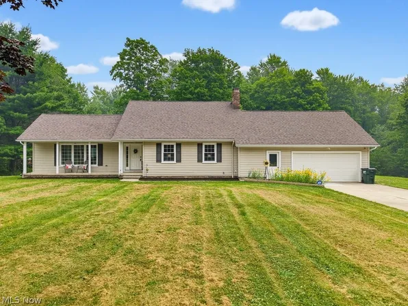 11187 Taylor May Rd, Chagrin Falls, OH 44023