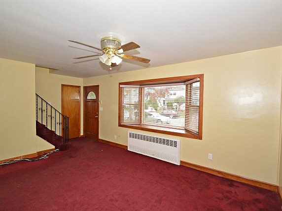 4th image of 100 4th St