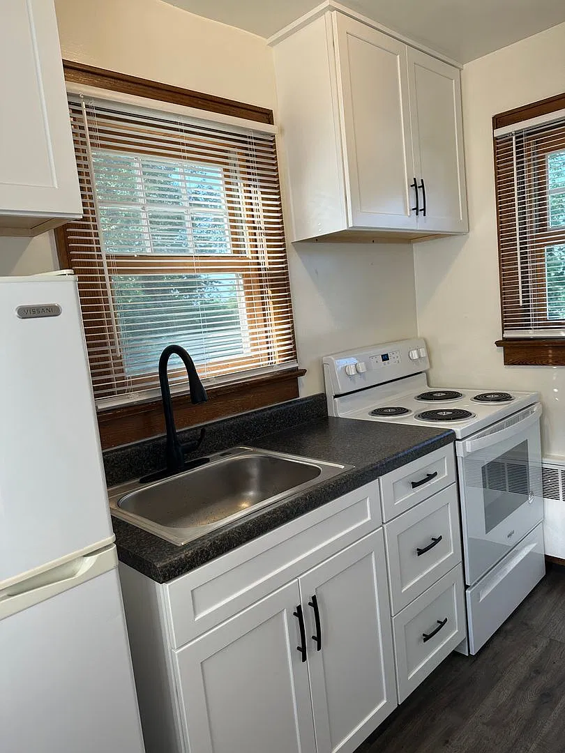 1310 North Main Street — Photo 3
