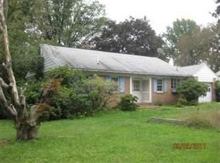 930 Valley Rd, Enola, PA 17025