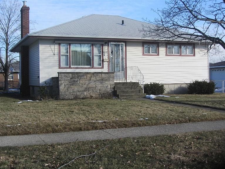 1st image of 5535 White Oak Ave