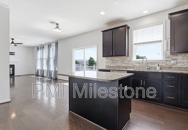 371 Lookout Mountain Ct — Photo 8
