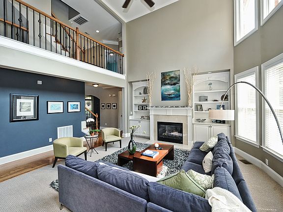 5th image of 503 Three Greens Dr