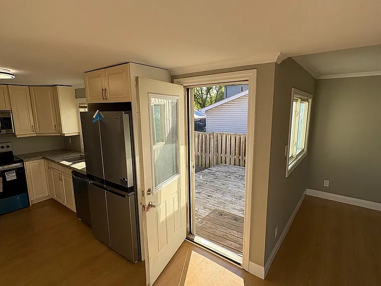 219 Southview Rd — Photo 14