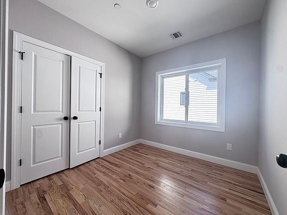 4th image of 200 Bryant Ave #2