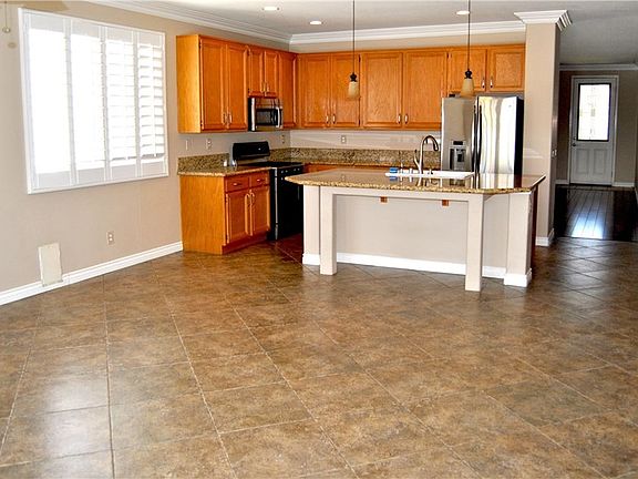 4th image of 6492 Marigold St