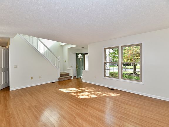 4th image of 4871 Ashbrook Dr