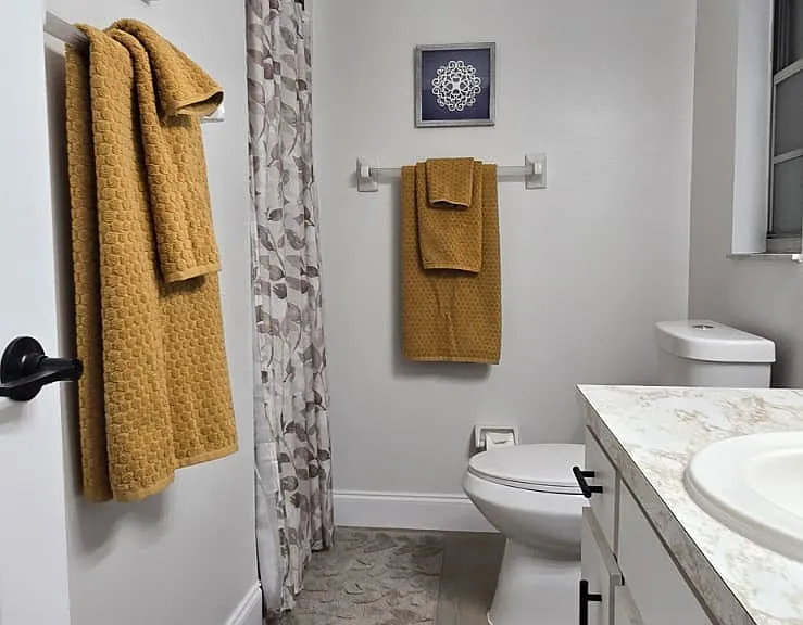 Cedar Dr — Photo 6