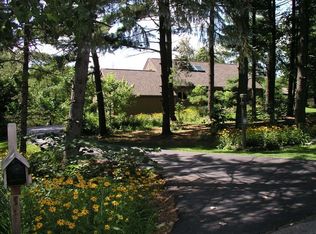 8205 Trails End Dr, Dublin, OH 43016