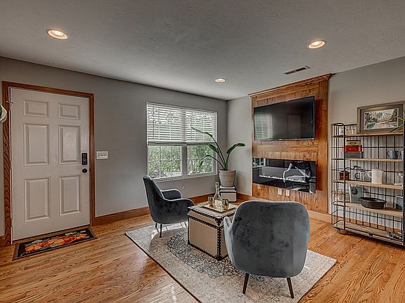 2nd image of 12237 Mashburn Dr