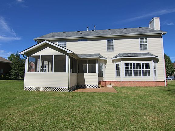 2nd image of 1035 Oakhall Dr