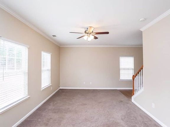 3rd image of 5061 Manning Dr