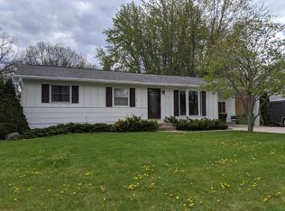 1613 7 1/2 St SW, Willmar, MN 56201