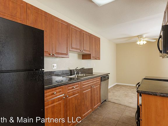 3rd image of 2940 Alta View Dr Unit F205