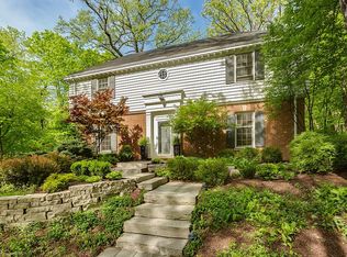 4N050 Wild Rose Rd, St Charles, IL 60174