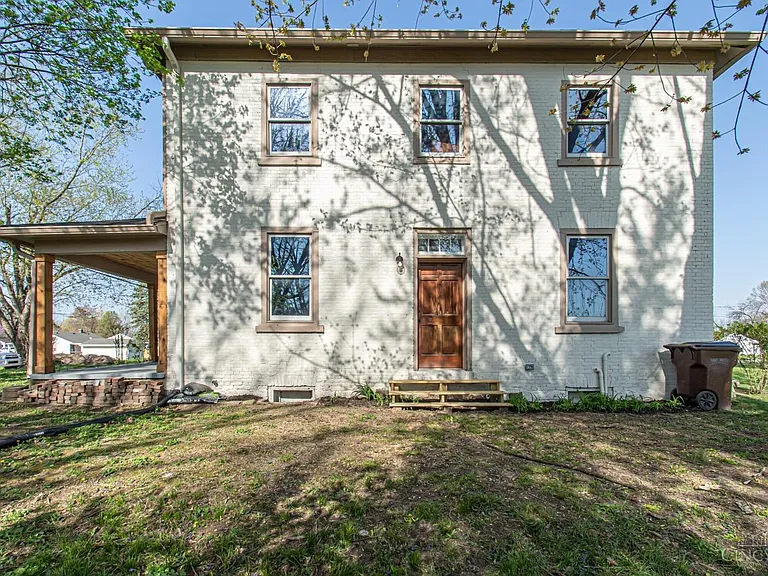 117 Montgomery Ave — Photo 55