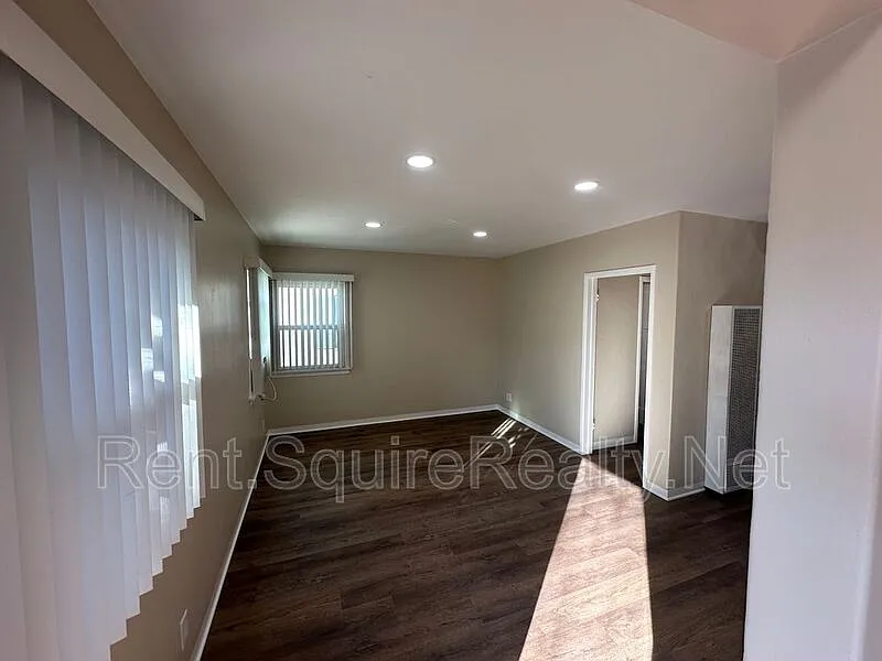 1 bed, 1.0 bath, 750 sqft, $1,900 — Photo 2