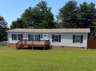 176 Ring Place Rd, Mount Airy, NC 27030