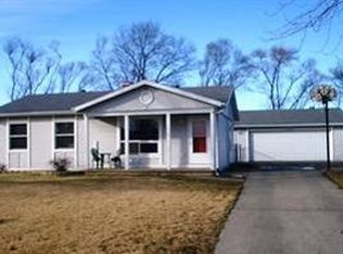 5304 Hutchison Dr, South Beloit, IL 61080