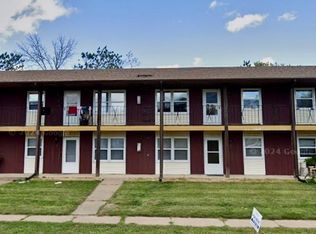 1129 Meridian Heights Dr UNIT 1, Eau Claire, WI 54703