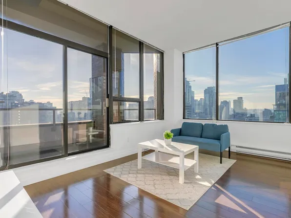1010 Howe St #908, Vancouver, BC V6Z 1P5