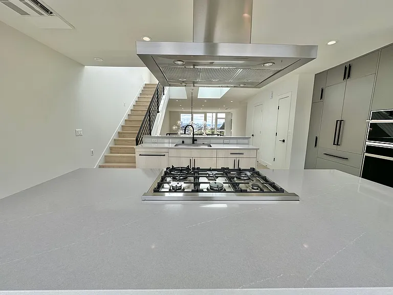 507 Galer St — Photo 23