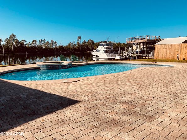 810 W 8th Street Cir, Lynn Haven, FL 32444
