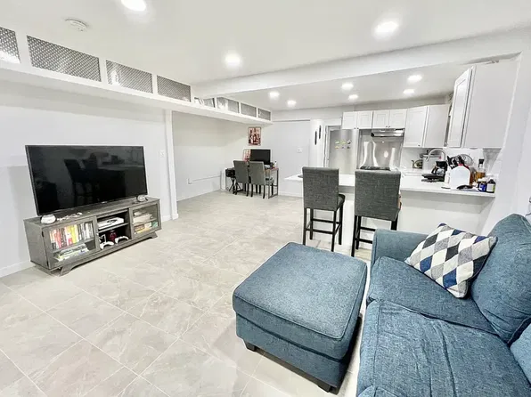 41-31 60th Street #1, photo 3