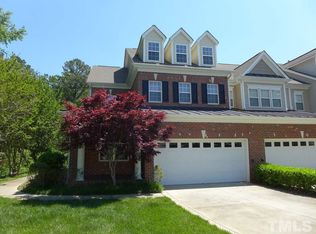 229 Towne Ridge Ln, Chapel Hill, NC 27516