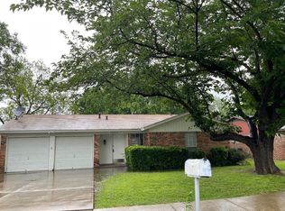 6944 Yorkston St, Watauga, TX 76148