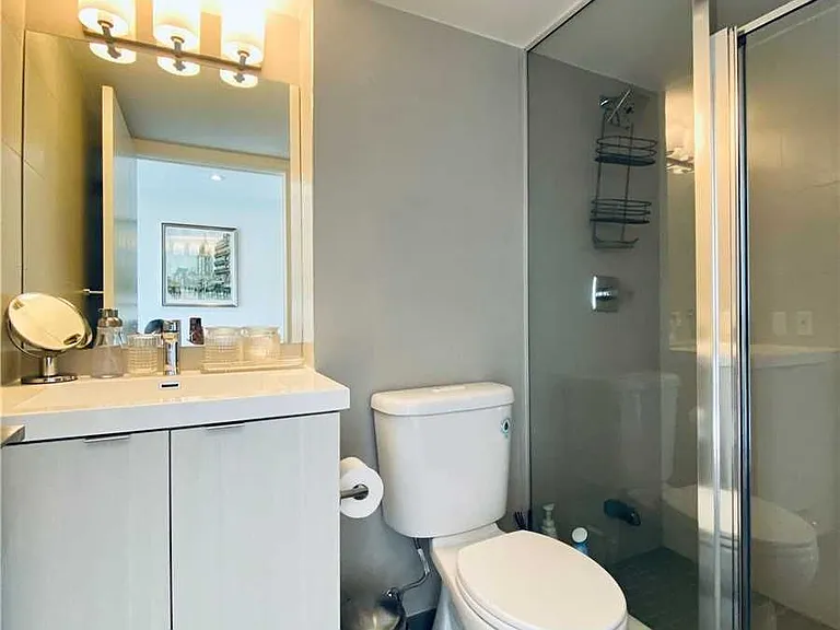 89 McGill St #1412 — Photo 3