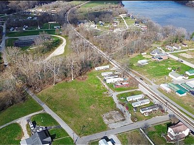 102 E 3rd St, Vanceburg, KY, 41179
