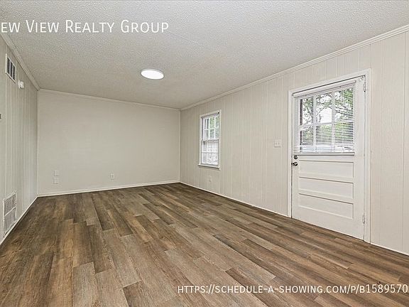 3rd image of 595 Betty St APT 9
