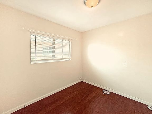 3rd image of 4235 35th St