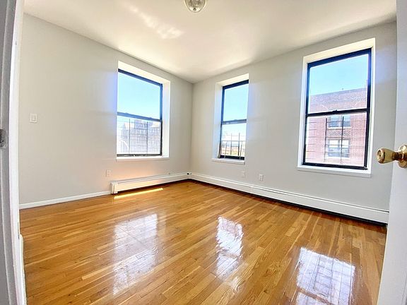 3rd image of 5201 Snyder Ave #3A