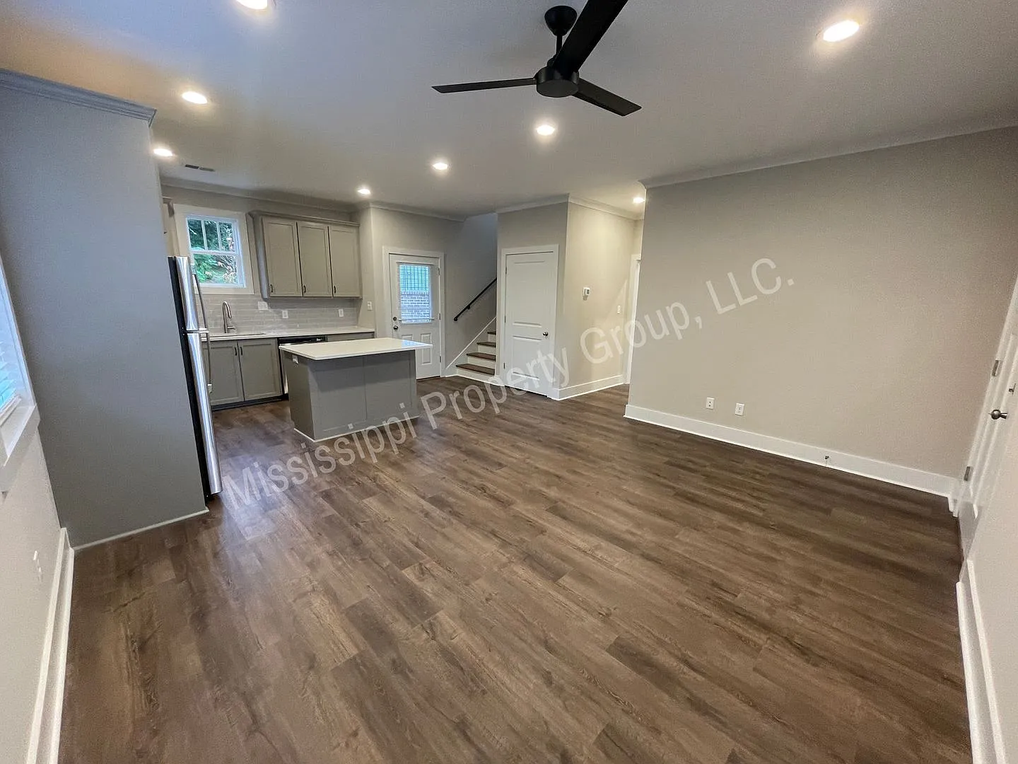 2bd/2ba For Rent — Photo 3