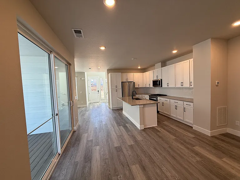 8896 Yellowcress St — Photo 3