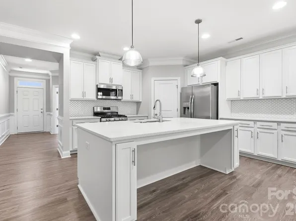 3029 Mendenhall St, Indian Trail, NC 28079