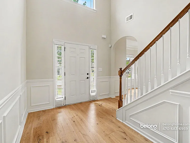 204 Manous Way — Photo 10