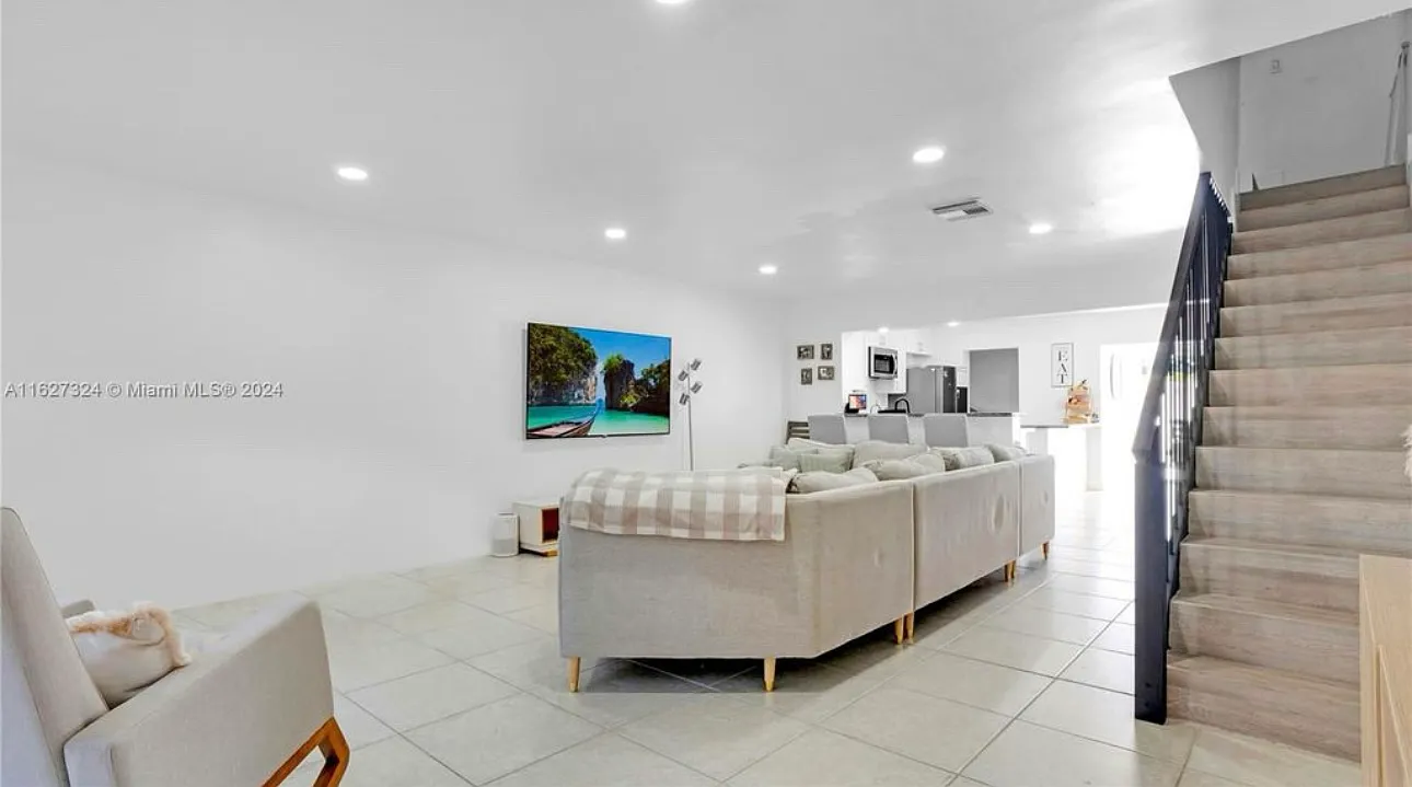 13775 SW 84th St — Photo 4